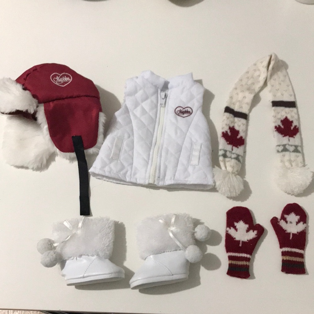 Winter Maple Lea girl set | Canadian